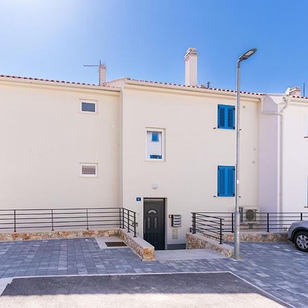 Sea Paradise Cres Exterior foto